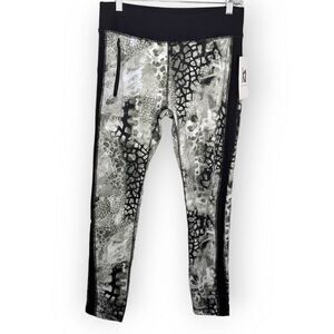 Ki Pro Performance Legging in Rooted Print size Medium
